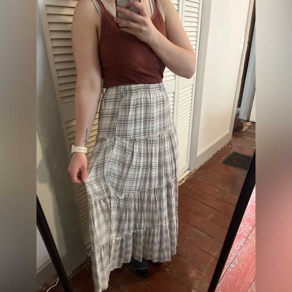 Ultra Flirt Light Gray/Brown Flowy Maxi Skirt